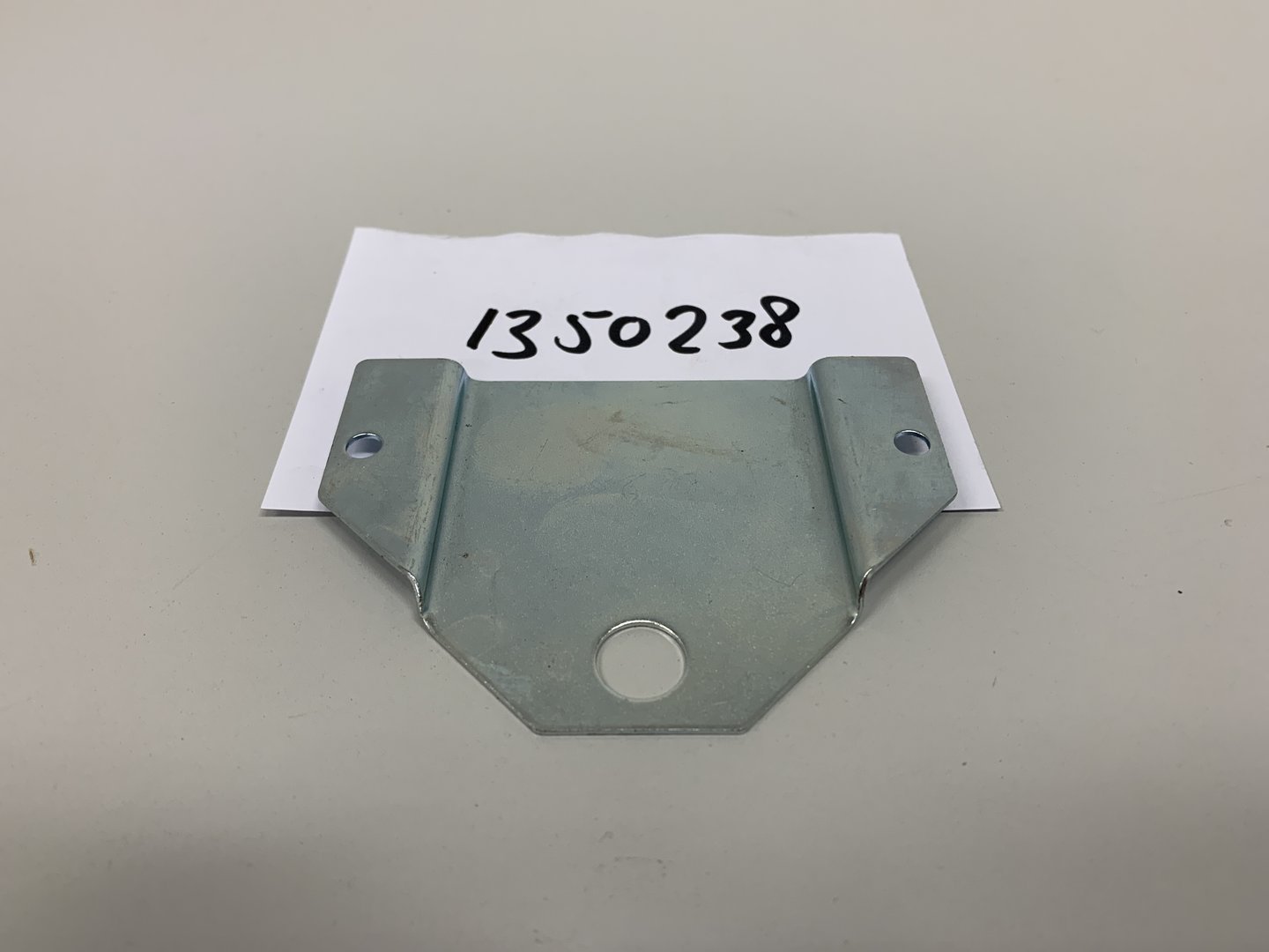 Fuel tank reflector holder