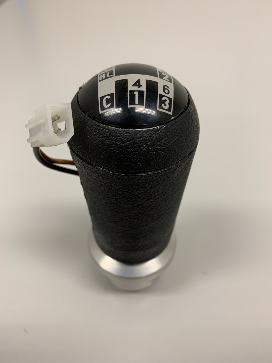 Gear shift knob