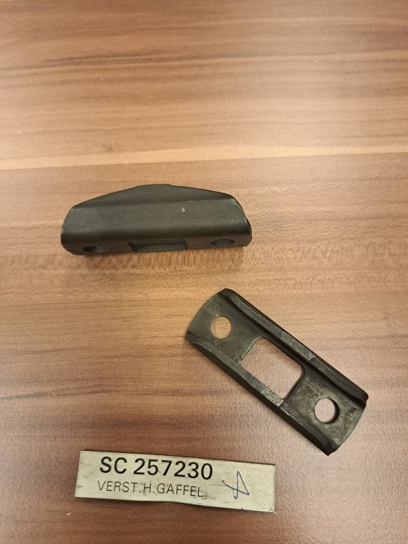 Adjustable fork
