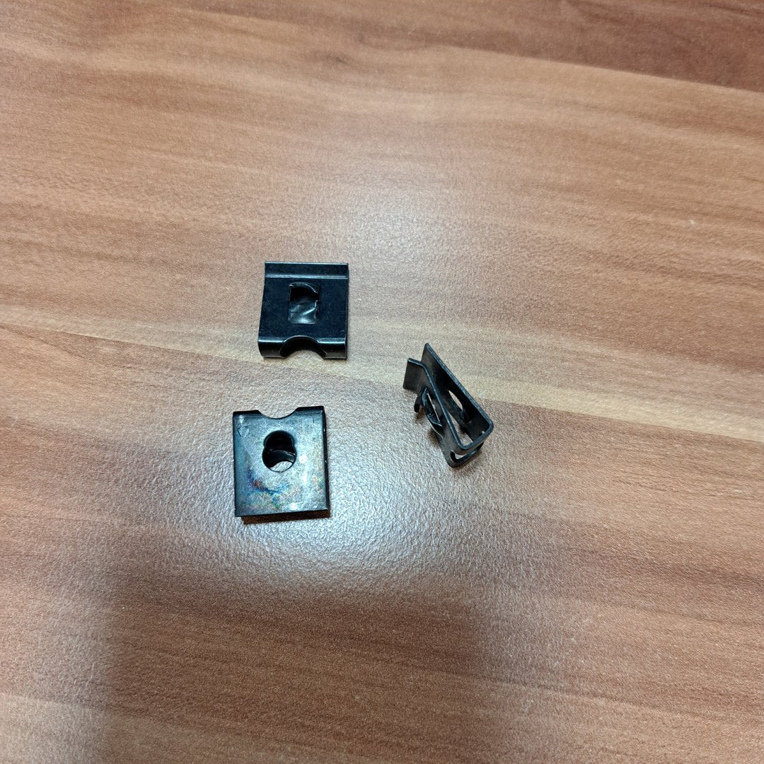 Clip nut