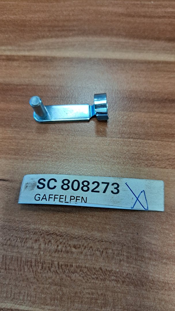 Clevis pin