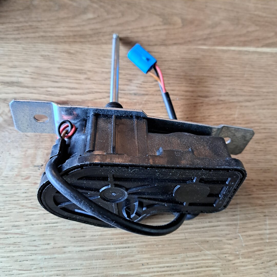 Stelmotor koplamp LI
