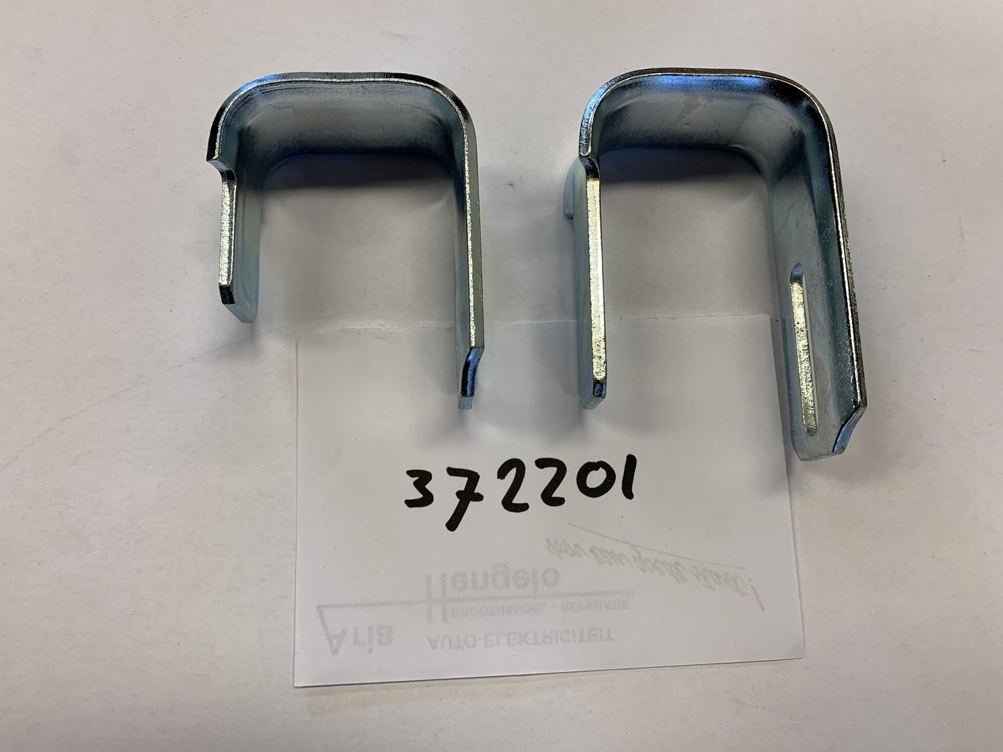 Air line bracket