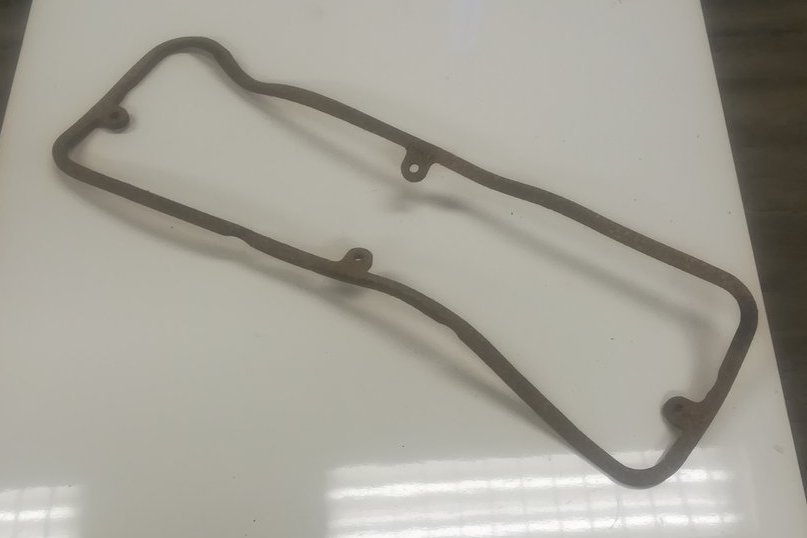 Valve cover gasket
