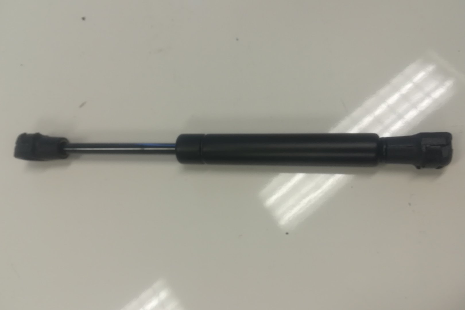 Gas spring