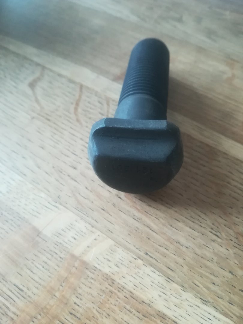 Wheel bolt