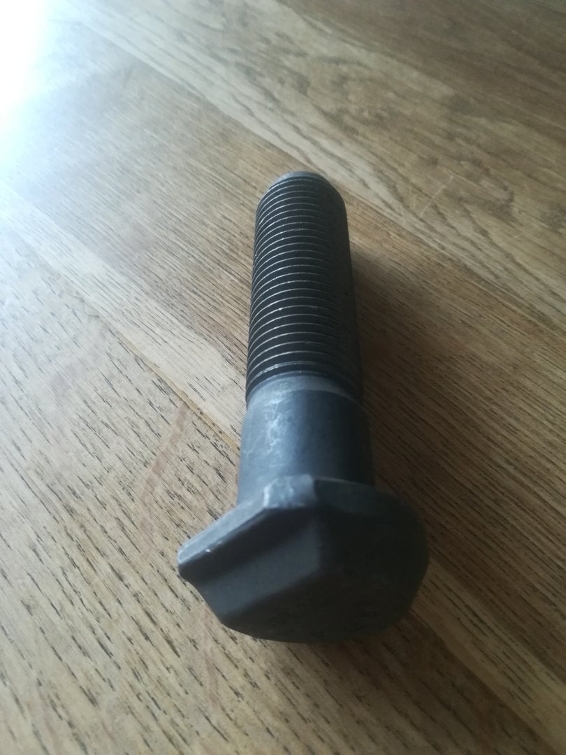 Wheel bolt
