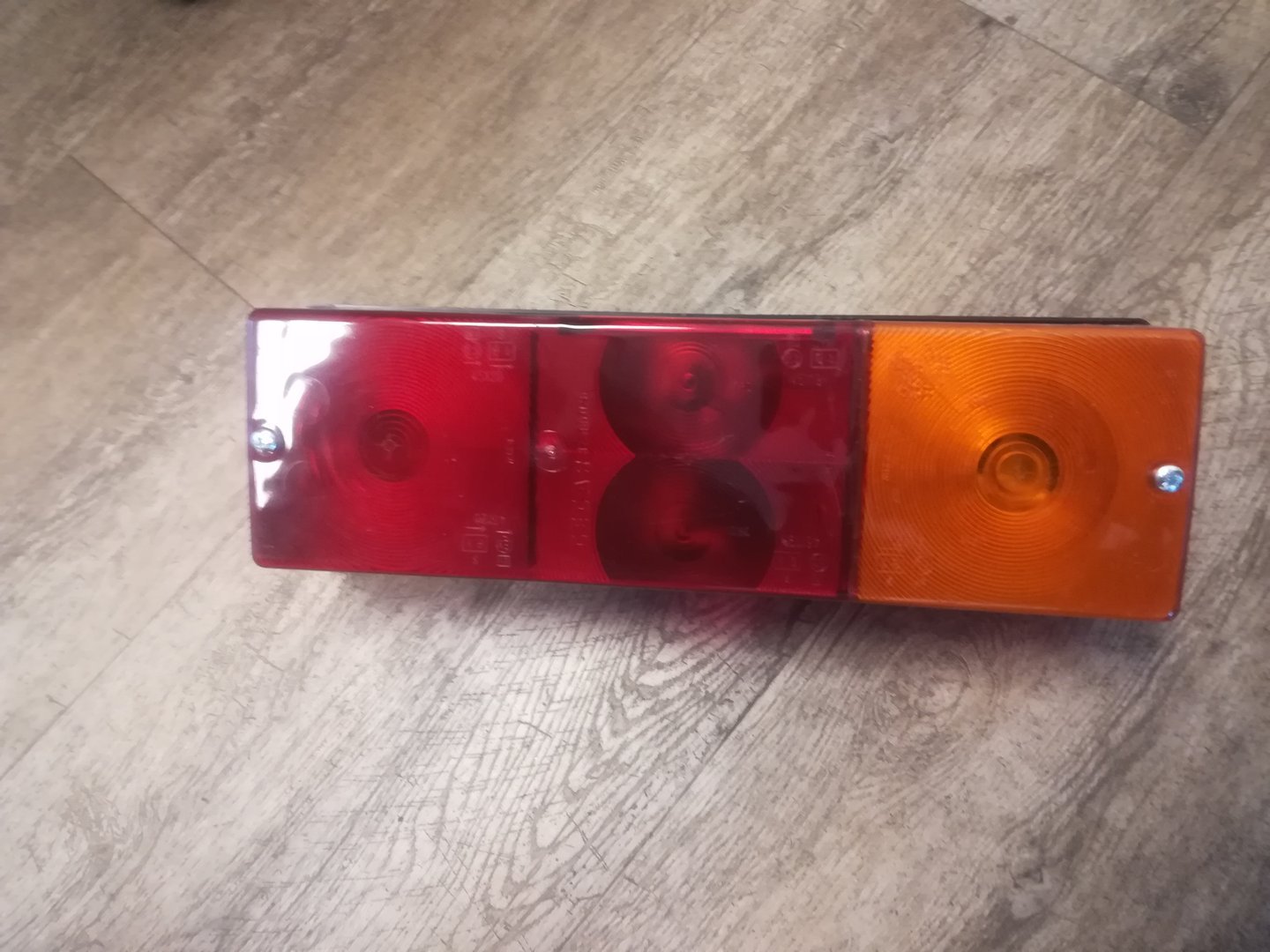 Rear light 2/3 series RIGHT with LICENSE PLATE LIGHT