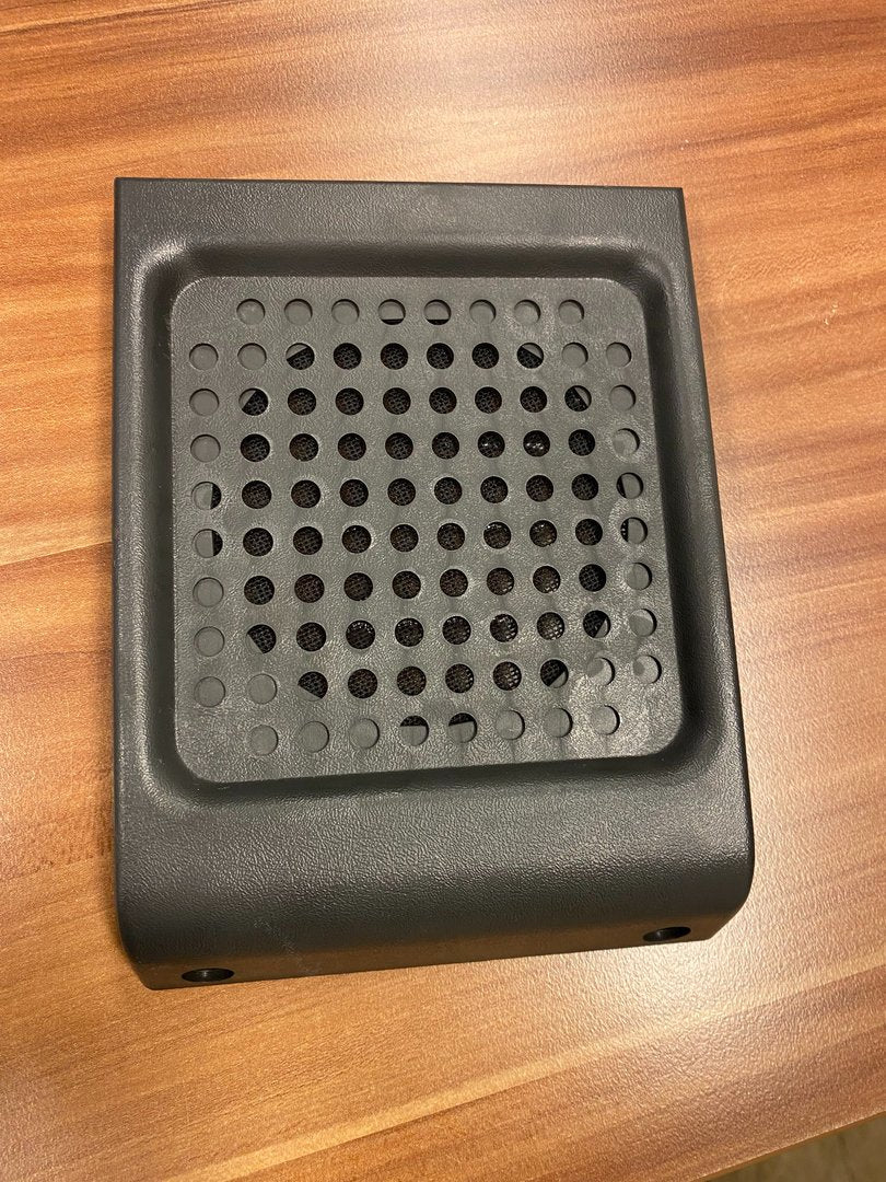 Speaker grille