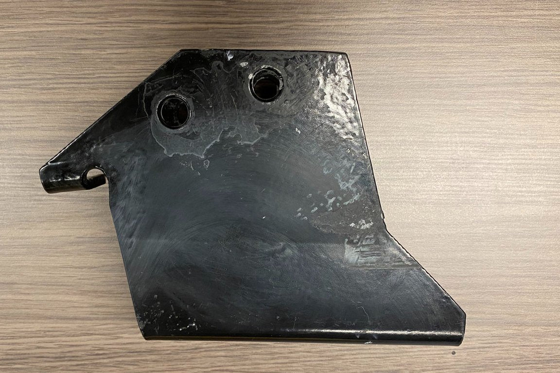 Cabin support rear RH 8x2 8x4 6x2/4