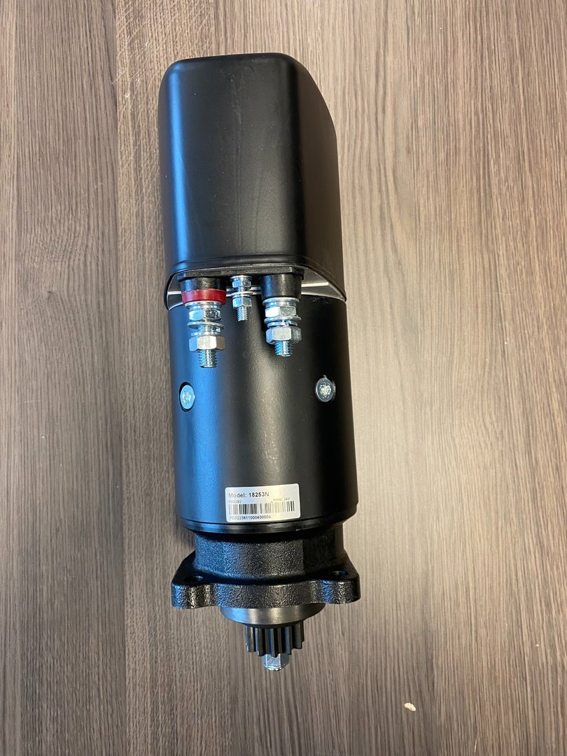 Startmotor ( KB 24V-6,6 kW 1-pole )