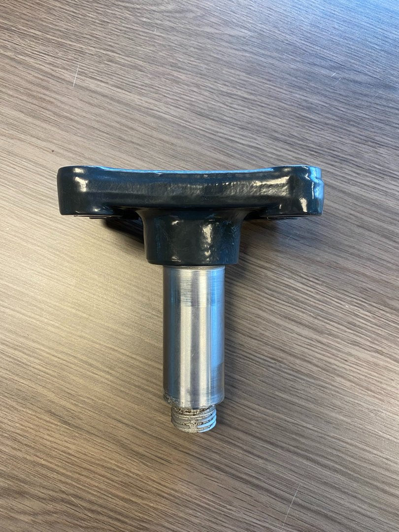 Support Between Pitman Arm ( R143 6x2/4 LHD ) Used