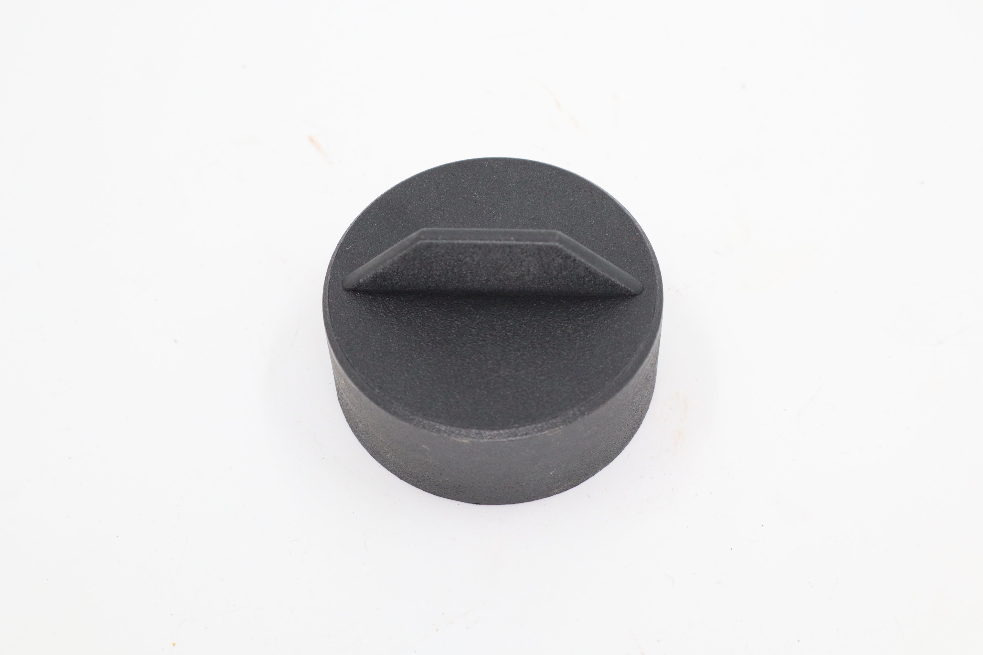 Sealing plug